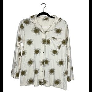 Kate Quinn pj top size L